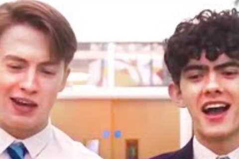 The trailer for HEARTSTOPPER season 2 (2023).