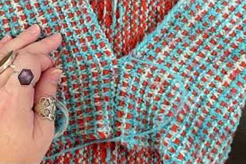 Knitting: Pressed Flowers MAL, video 4:  mattress stitch to sew your Pressed Flowers cowl together