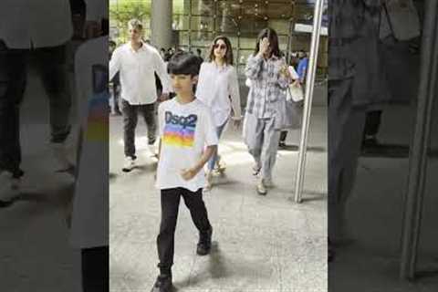 Bollywood Update: #ShilpaShetty with her family spotted at the airport. #ytshorts #trending #viral