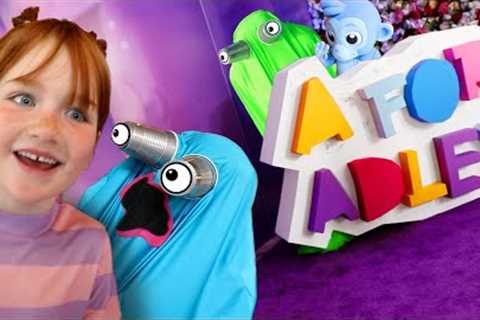 PURPLE CARPET PARTY with ADLEY!!  Meeting New Friends on Movie Day &amp; Rainbow Ghosts in the..