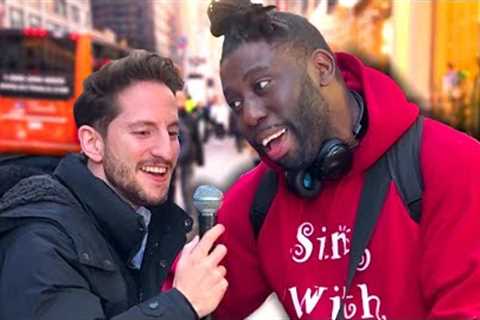 This Guy Walks Out Of A Restaurant To Sing With Street Guitarist!