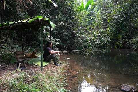 Bamboo Survival Shelter, Stream Fishing, Catch and Cook: Survival Alone | EP.242