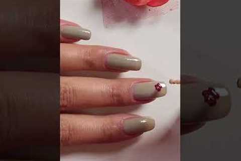 Nail Art without tools 💅 🥰 #shorts #nailart #youtubeshorts #trending