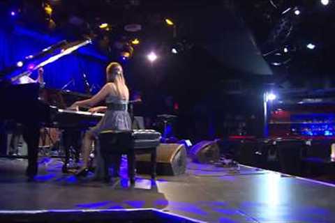 Piano Prodigy Emily Bear: Girl With A Gift.