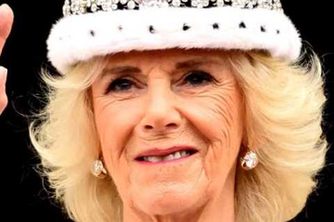 Body language expert claims Camilla tried to hide something at Coronation