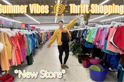 You Know How Much I LOVE A Good Thrift Trip! Thrift With Me! Thrifted Finds! New Store Lots of Goods