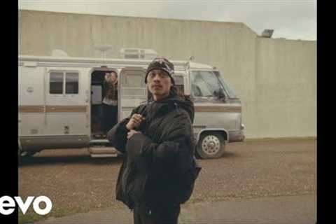 Nothing But Thieves - Overcome (Official Video)