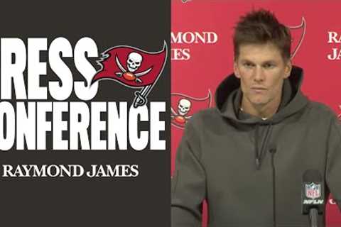 Tom Brady on Mike Evans’ Performance vs. Panthers, Clinching Playoffs | Postgame Press Conference