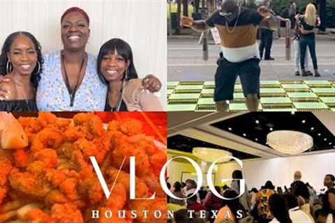 FIRST TIME TRAVEL TO HOUSTON, TEXAS VLOG || BUSINESS TRIP || @TiphaniMontgomery MILLIONS CONFERENCE