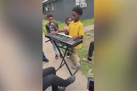 'Music helps your mind' | Houston 5th grader goes viral on social media for playing piano