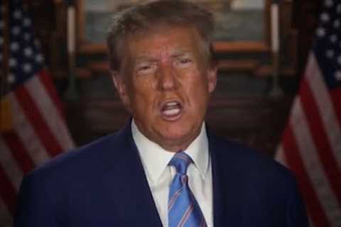 Trump accidentally commits ANOTHER crime after loss in court