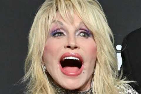 Dolly Parton had essentially no filter at the 2023 ACM Awards