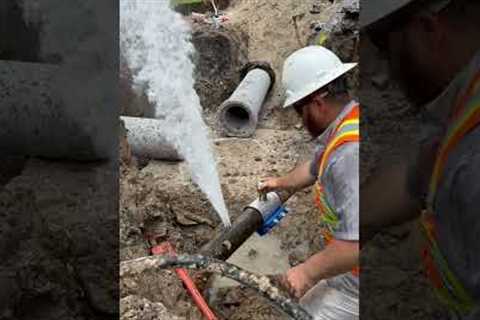 High Pressure Water Main Repair || ViralHog