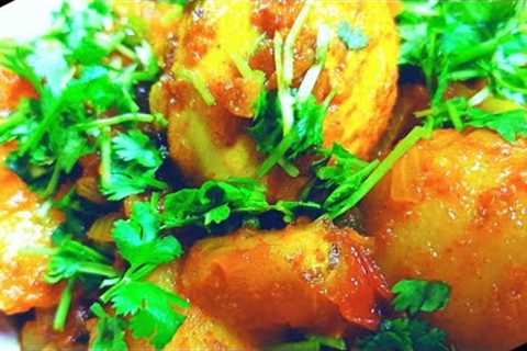 Simple and Quick recipe with Eggs || Egg Potato in Restaurant style || Dum allu with Egg 🥚🥚 ||