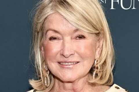 Martha Stewart stuns fans with history-making Sports Illustrated swimsuit cover