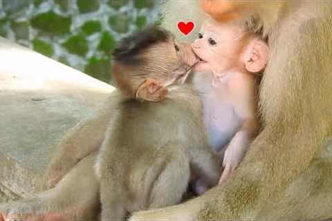 Real Sweetest friendship...True love never leave😘😘