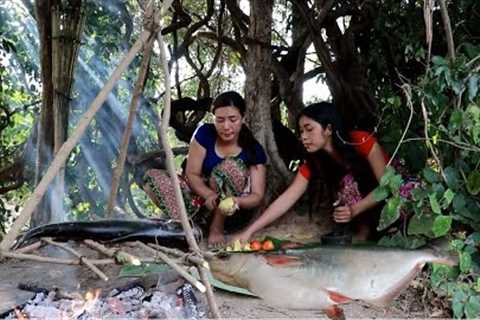 Top survival cooking in forest- Big fresh fish grilled for lunch +3cooking food of survival