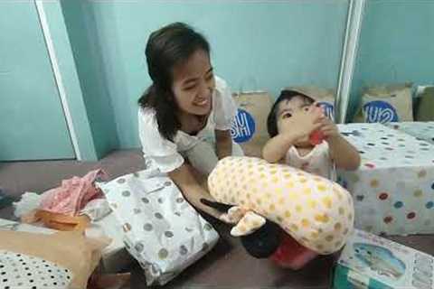 UNBOXING GIFTS | 28K CASH AND GIFTS (1st Birthday)