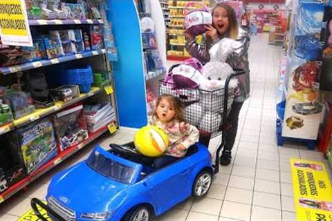 Fun Sisters Mega Toy Shopping at Store!! Pretend Play and Ride on Car