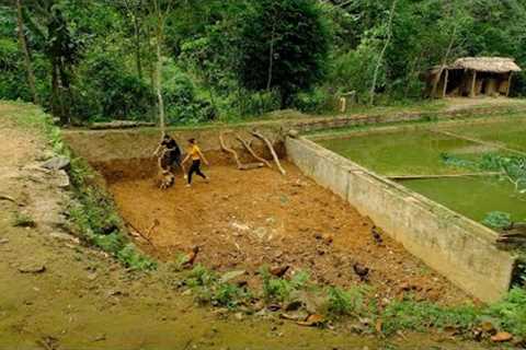 POND EXPANSION To Help Fish Grow! Duong doing heavy work disease relapse | Primitive Skills