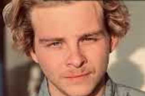 Unrecognizable today by Jonathan Lipnicki
