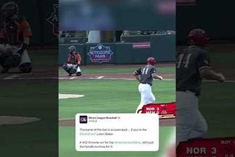 BROKEN BAT HOME RUN 😱 #baseball