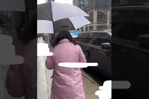 Paparazzi with Selena Gomez vs Hailey Bieber 🤨 #haileybieber #selenagomez #rarebeauty #selena