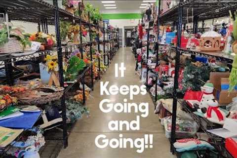 It Keeps Going and Going!! - Shop Along with Me - Goodwill Thrift Store