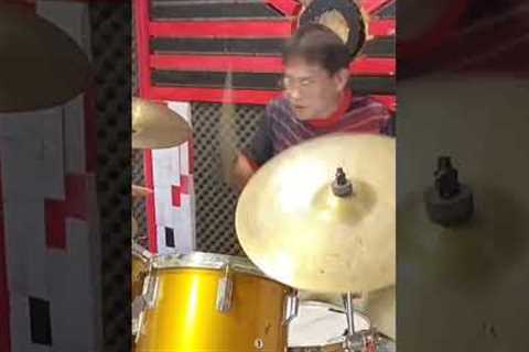 It's very difficult when I start learning to play drums at 70 yrs.by self.10/06/23