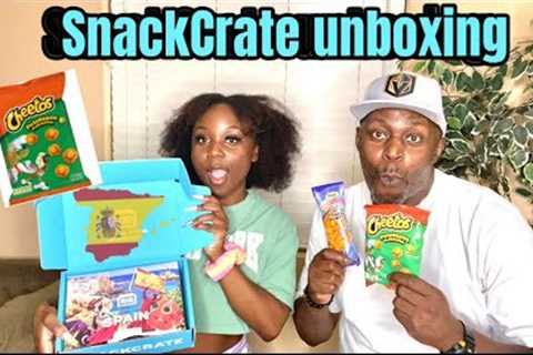 UNBOXING MY SNACK SUBSCRIPTION BOX !