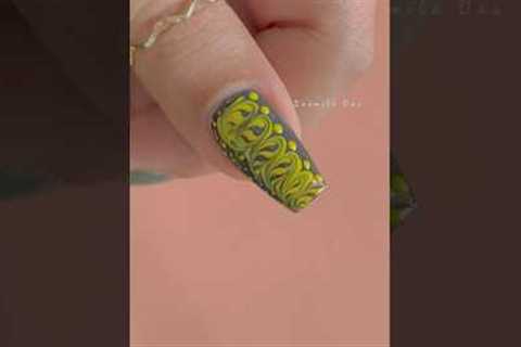 Easy Nail Art Design💅🏻 #nailart #shorts #naildesign