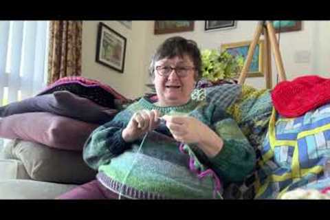 #24 - KNITTING PODCAST (Knit &amp; Natter) My Fave Stitch, Unboxing a Special Yarn &amp; Simple..