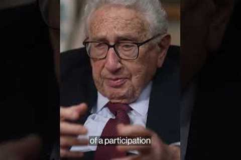 Henry Kissinger Decries 'Extremes’ in American Politics