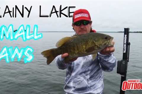 Rainy Lake Smallmouth Fishing