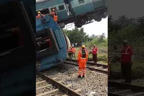 Train accident me 300 man Mar gaya # trending video me# 100 m views gaya # subscribe like share karo