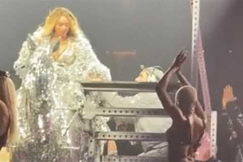 Full View: Beyoncé’s flying horse Reneigh malfunction during Summer Renaissance. She was MAD