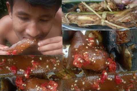 primitive  tecnology _ new style cooking gees in clay  hol coking delicious