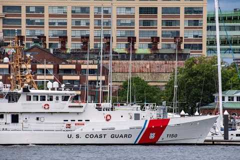 LIVE: Coast Guard Gives Update on Missing Titanic Tourist Submarine