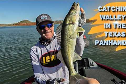 LAKE MEREDITH WALLEYE! Let's Fish #17 - 2020 SouthWEST Lake Meredith, Texas Walleye Fishing