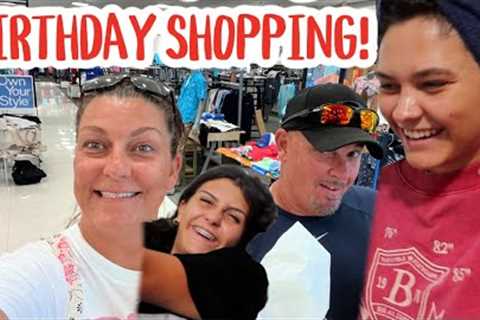 COME SHOPPING WITH US FOR ELLIE'S BIRTHDAY! EMMA AND ELLIE