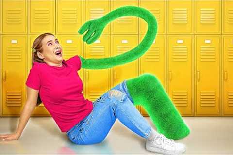 RAINBOW FRIENDS ARE ALIVE || Transformation Into a Green! Parenting Ideas &amp; DIY Crafts by 123..