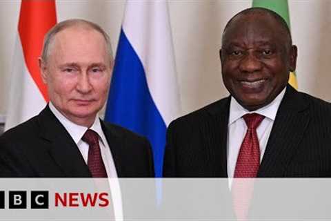 Ukraine war must end, Russia's Putin told by South African President Ramaphosa - BBC News