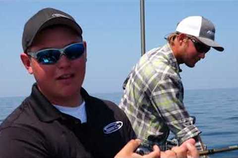 Lake Trout Of A Lifetime   Fishing 411 TV