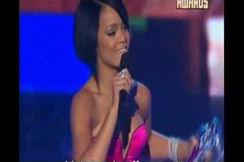 Rihanna MTV Video Music Awards 2007   Video Of The Year Award Winner! 09 09 07