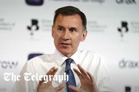 Jeremy Hunt announces protection for struggling mortgage borrowers as interest rates rise