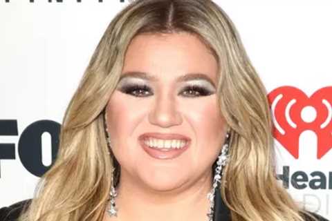 Kelly Clarkson Says Using Anti-Depressants Amid Divorce Was 'Greatest Decision Ever'