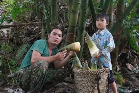 Go to the forest with the boy to pick bamboo shoots to sell, survival alone