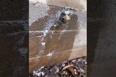 Repairing a copper waterline for a hose bib. #plumbing #plumber #repair