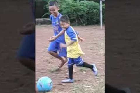 The Kid 6 Years Old Funniest moment on Soccer #soccer #shorts