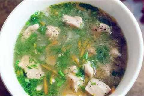 Delicious and hearty chicken gravy: A simple recipe for lunch or dinner.